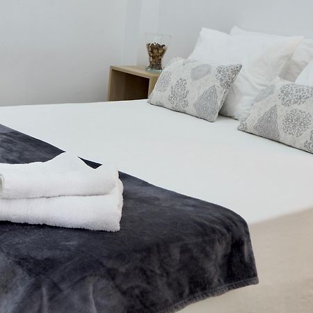 Apartamento Cruz Roja A Севилья Экстерьер фото
