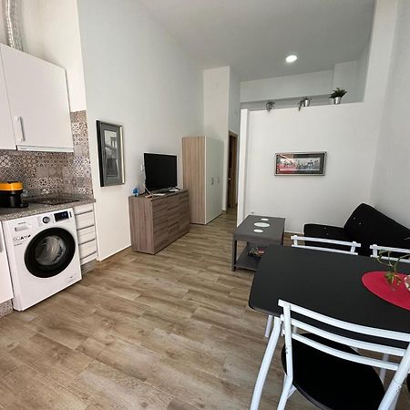 Apartamento Cruz Roja A Севилья Экстерьер фото