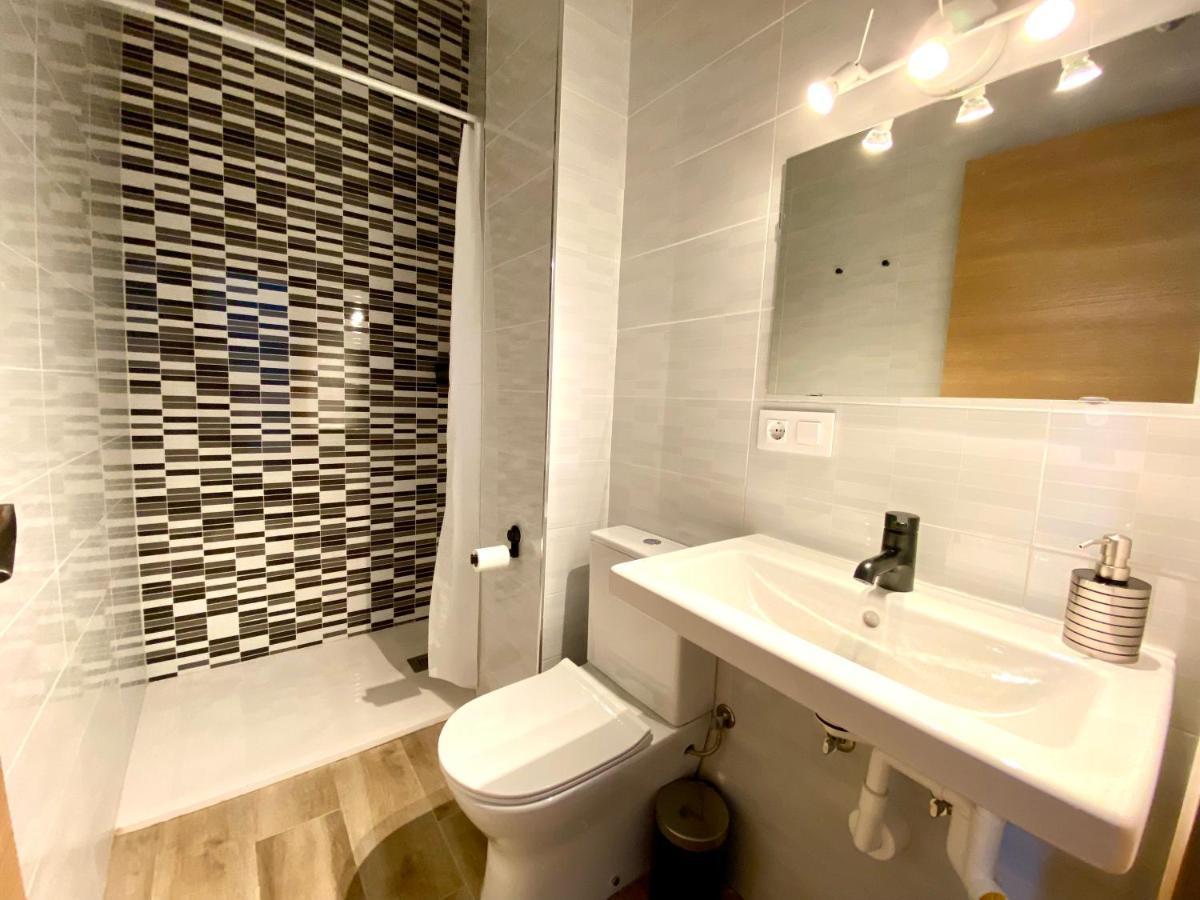 Apartamento Cruz Roja A Севилья Экстерьер фото